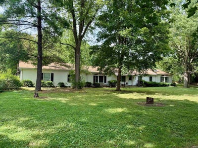 /international/us/4955-n-old-fort-wayne-road-huntington-in-110101028897/