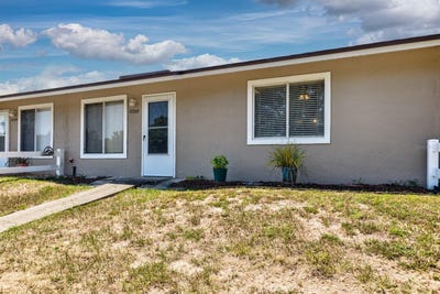 /international/us/12338-tavares-ridge-circle-tavares-fl-110101341123/