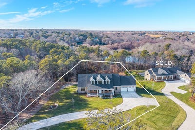 /international/us/92-whiffletree-avenue-brewster-ma-110099583440/