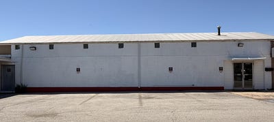 /international/us/1312-n-main-street-crown-point-in-110108475344/