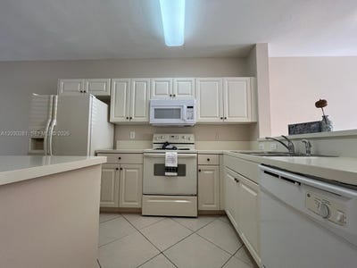 /international/us/1932-alamanda-way-riviera-beach-fl-110108507956/