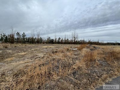/international/us/tbd-n-hillside-road-idaho-falls-id-110096185624/