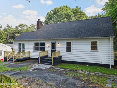 /international/us/355-e-brown-street-east-stroudsburg-pa-110109446227/