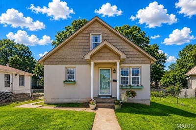 /international/us/206-magnolia-avenue-waterloo-il-110108815924/