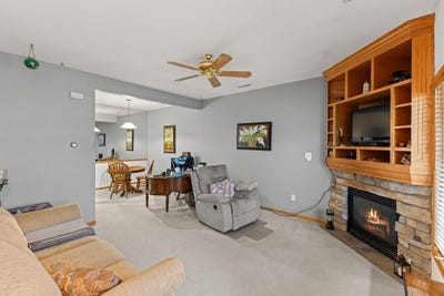 /international/us/10415-hickory-drive-urbandale-ia-110106241027/