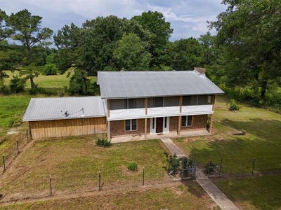 /international/us/3474-county-road-1412-bogata-tx-110099859946/