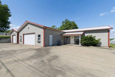 /international/us/101-south-high-street-stockton-mo-110107895725/