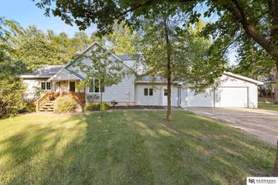 /international/us/1580-county-road-18-fremont-ne-110108906645/