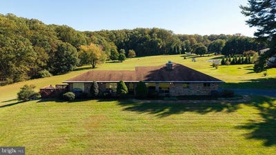 /international/us/1732-flint-hill-road-landenberg-pa-110120451909/