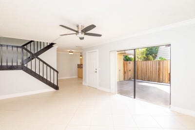 /international/us/1700-embassy-drive-west-palm-beach-fl-110106454460/