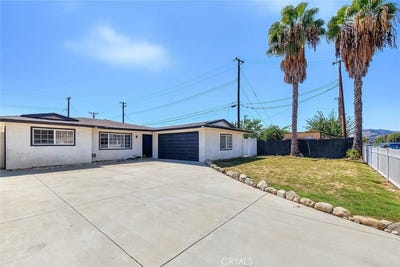 /international/us/726-w-franklin-pomona-ca-110110422975/
