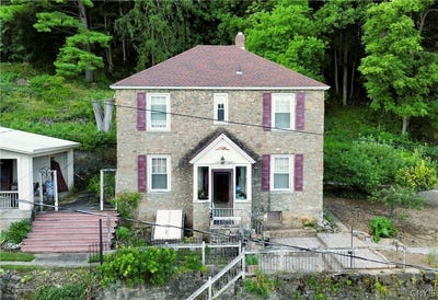 /international/us/118-diamond-street-little-falls-ny-110109736260/