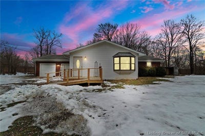 /international/us/9690-south-voyles-road-pekin-in-110105781475/
