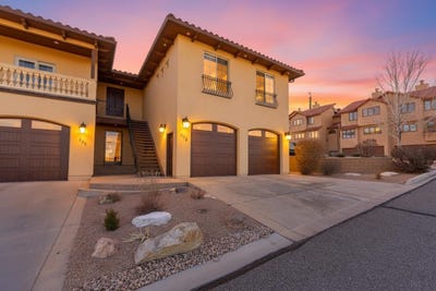 /international/us/2061-s-broadway-grand-junction-co-110105871666/