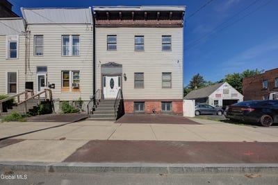 /international/us/565-1st-street-troy-ny-110101136132/