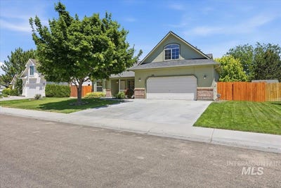 /international/us/208-s-blue-heron-way-nampa-id-110108549207/