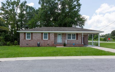 /international/us/6-prestwick-circle-goose-creek-sc-110101144431/