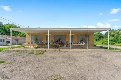 /international/us/5987-youngstown-hubbard-road-hubbard-oh-110100879127/