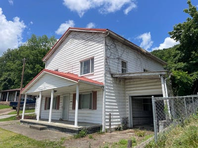 /international/us/2120-thunder-drive-chapmanville-wv-110108499908/