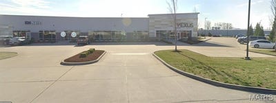/international/us/912-s-main-street-sikeston-mo-110102424782/