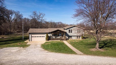 /international/us/222-se-30th-road-lamar-mo-110108018202/