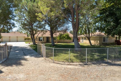 /international/us/3156-e-avenue-h4-lancaster-ca-110110362405/