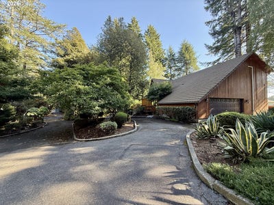 /international/us/940-pioneer-ln-brookings-or-110110376145/