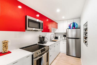 /international/us/2812-n-auburn-court-palm-springs-ca-110102781477/
