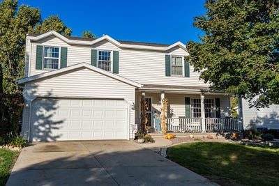 /international/us/2706-sandstone-street-bloomington-il-110120752644/