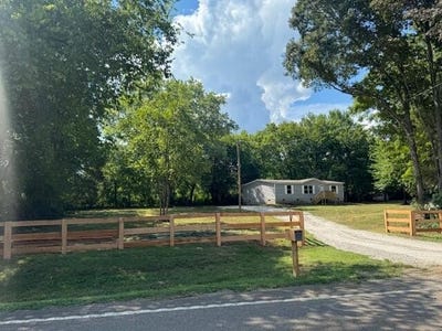 /international/us/2179-highway-11n-niota-tn-110101476051/
