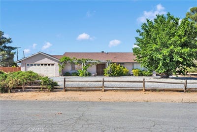 /international/us/19891-talihina-road-apple-valley-ca-110098833015/