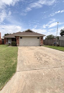 /international/us/306-avenue-m-abernathy-tx-110104122439/