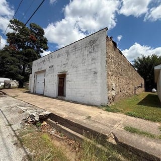 /international/us/223-s-church-street-everton-mo-110101677604/