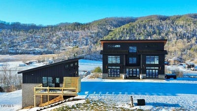 /international/us/817-neva-view-lane-mountain-city-tn-110096873280/