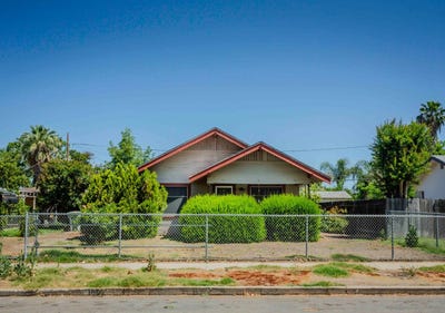/international/us/1007-e-michigan-avenue-fresno-ca-110105936622/