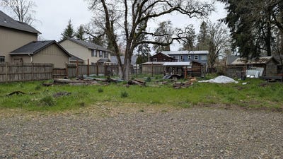 /international/us/piper-ln-eugene-or-110098177845/