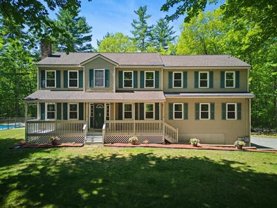/international/us/73-jenkins-road-bedford-nh-110108490930/