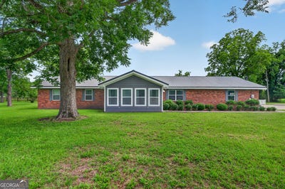 /international/us/5349-johnson-place-waycross-ga-110108797837/