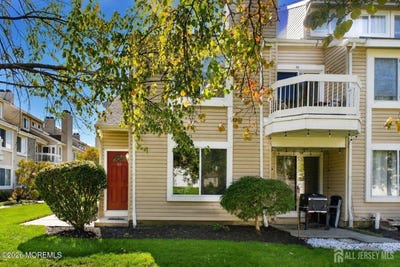 /international/us/56-farnham-square-parlin-nj-110120533376/
