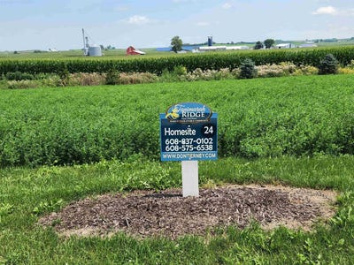 /international/us/843-capitol-drive-lot-24-dane-wi-110106377102/
