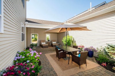 /international/us/64-hatherly-rise-64-plymouth-ma-110110096864/