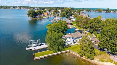 /international/us/7431-maiden-lane-sodus-ny-110119956213/