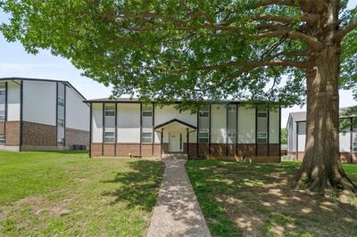 /international/us/1000-twin-oaks-terrace-harrisonville-mo-110100264625/