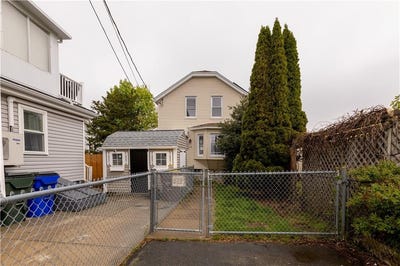 /international/us/518-snell-street-fall-river-ma-110108130742/