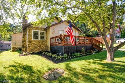/international/us/15-ridge-rd-stanhope-boro-nj-110100750461/