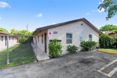 /international/us/225-nw-12th-court-pompano-beach-fl-110106476164/