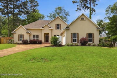 /international/us/122-highwoods-boulevard-madison-ms-110108338789/