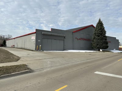 /international/us/341-goddard-road-wyandotte-mi-110101501405/?lang=de