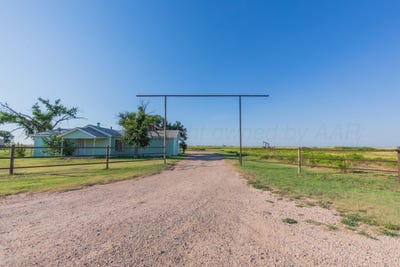 /international/us/11566-county-rd-e-pampa-tx-110103168250/