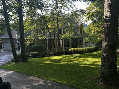 /international/us/5565-carons-view-ln-roanoke-va-110099478920/